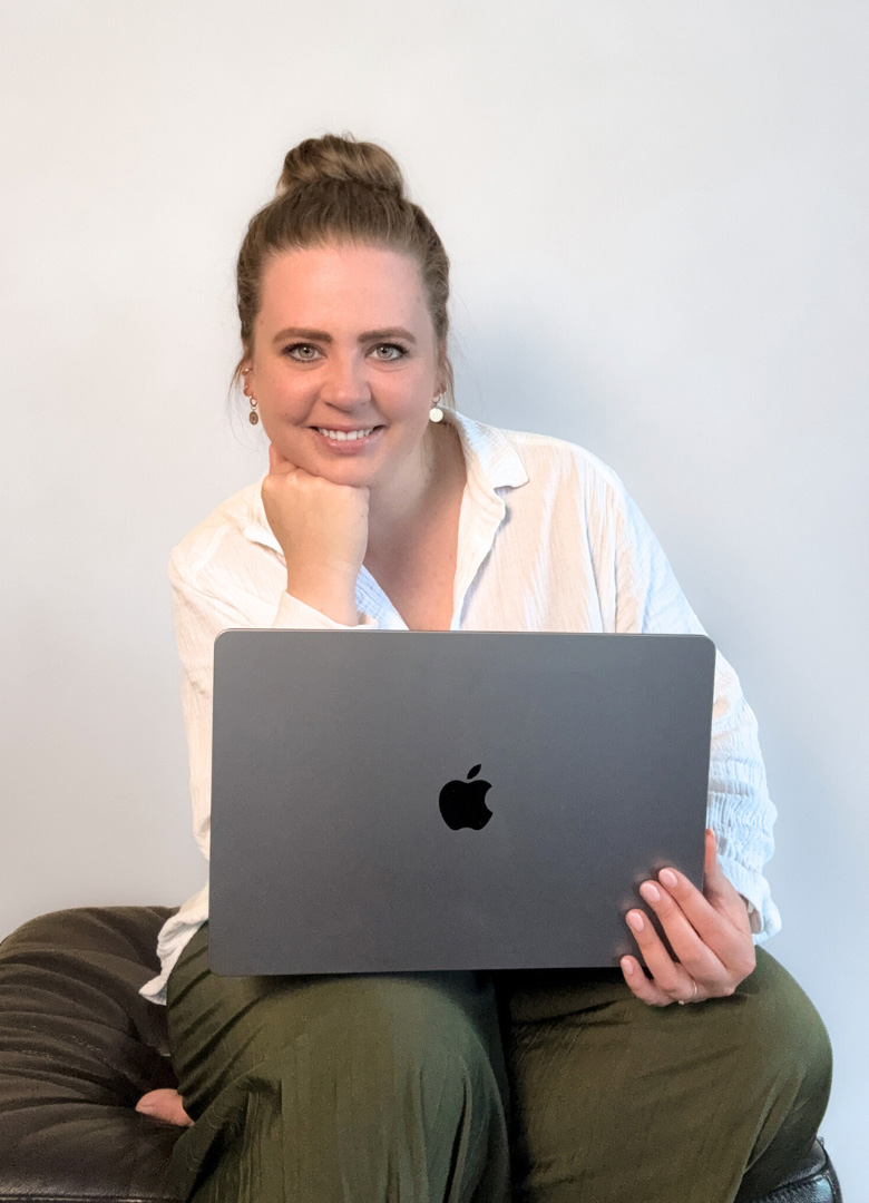Texte schreiben lassen: Laura